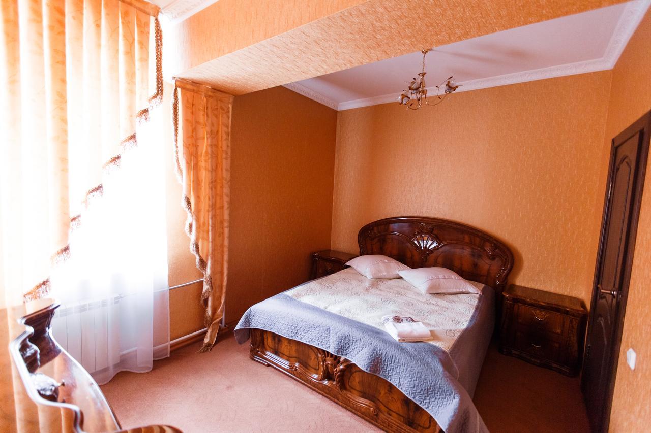 Hotel Altay Leninogorsk Exterior photo